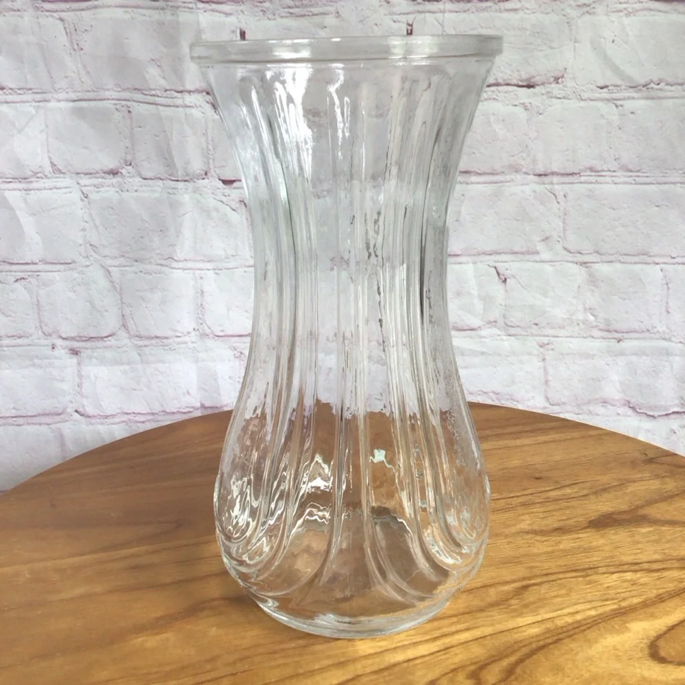 Vintage Hoosier Glass Clear Ribbed Glass Vase